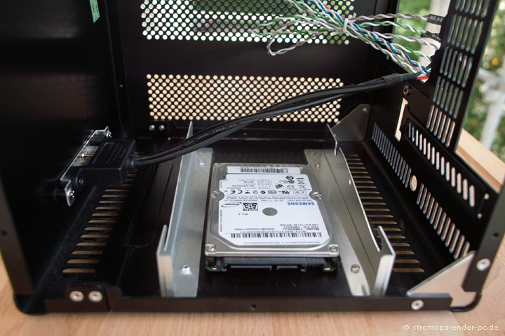 2,5 Zoll Festplatte im Mini-ITX Gehäuse